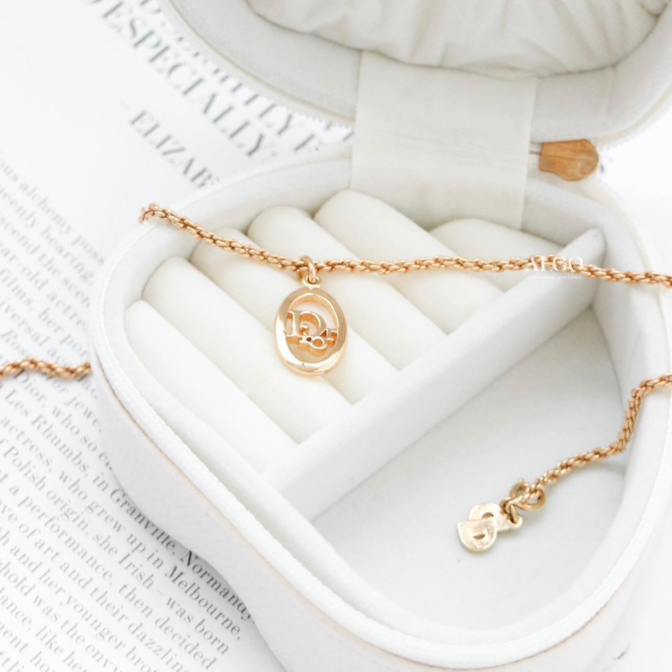 DIOR LOGO NECKLACE (PRE-ORDER)