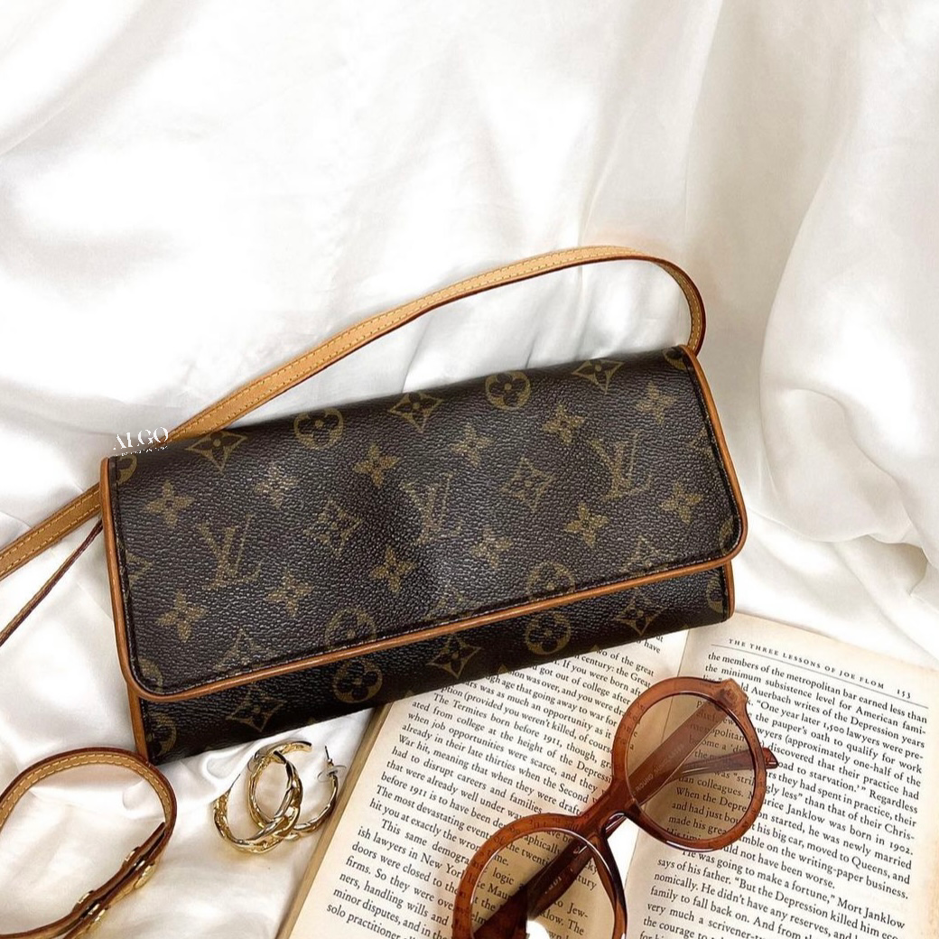 LV MONOGRAM POCHETTE TWIN PM SHOULDER BAG (PRE-ORDER)