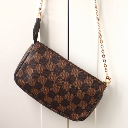 LV DAMIER ACCESSORY POUCH 棋盤麻將包